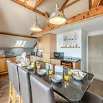 Semesterbostad Airy Hill Manor - The Penthouse Whitby