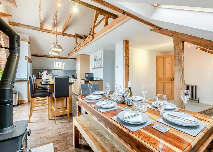 Airy Hill Manor - The Penthouse