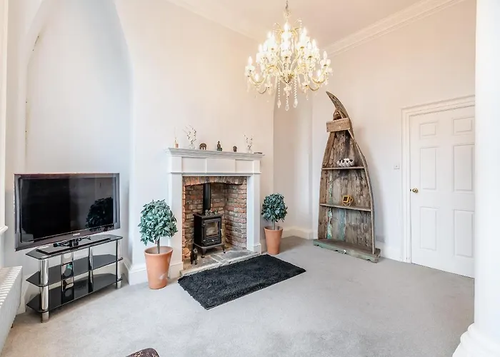 Holiday home Airy Hill Manor - The Penthouse Whitby