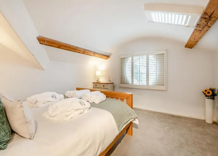 Holiday home Airy Hill Manor - The Penthouse *