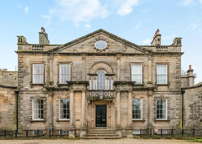 Airy Hill Manor - The Penthouse * Whitby