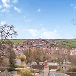 Airy Hill Manor - The Penthouse Casa vacanze