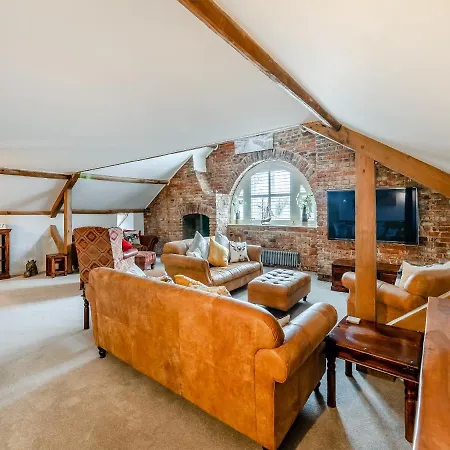 Feriehus Airy Hill Manor - The Penthouse