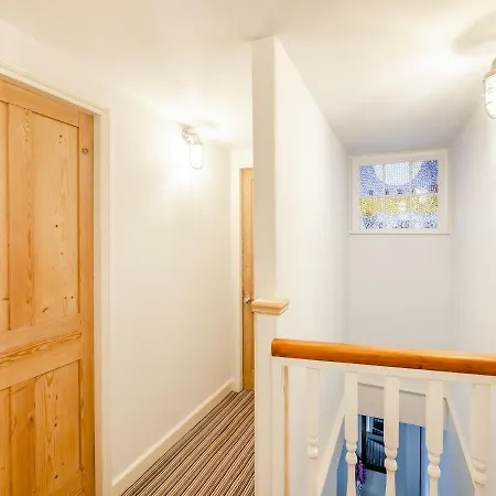 Airy Hill Manor - The Penthouse * Whitby